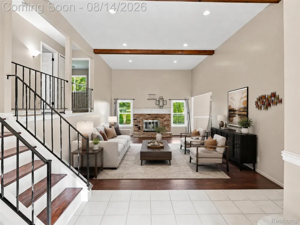 5114 Fedora Drive Troy City, MI 48085
