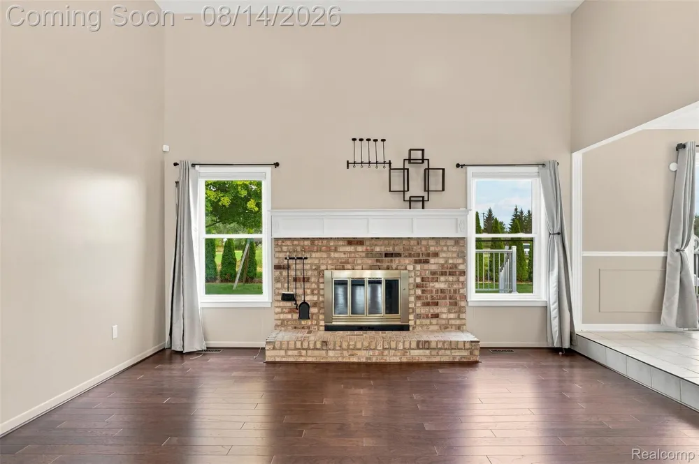 5114 Fedora Drive Troy City, MI 48085