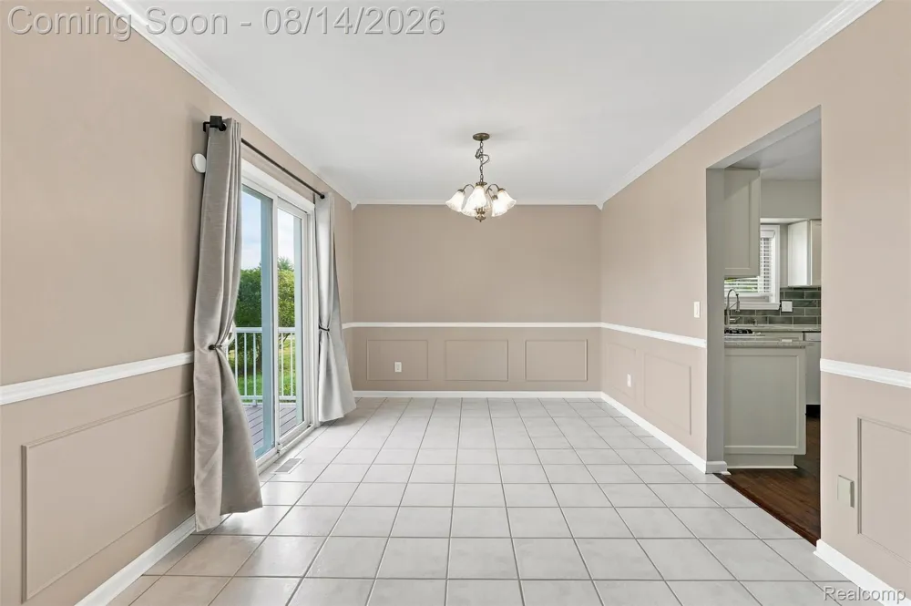 5114 Fedora Drive Troy City, MI 48085