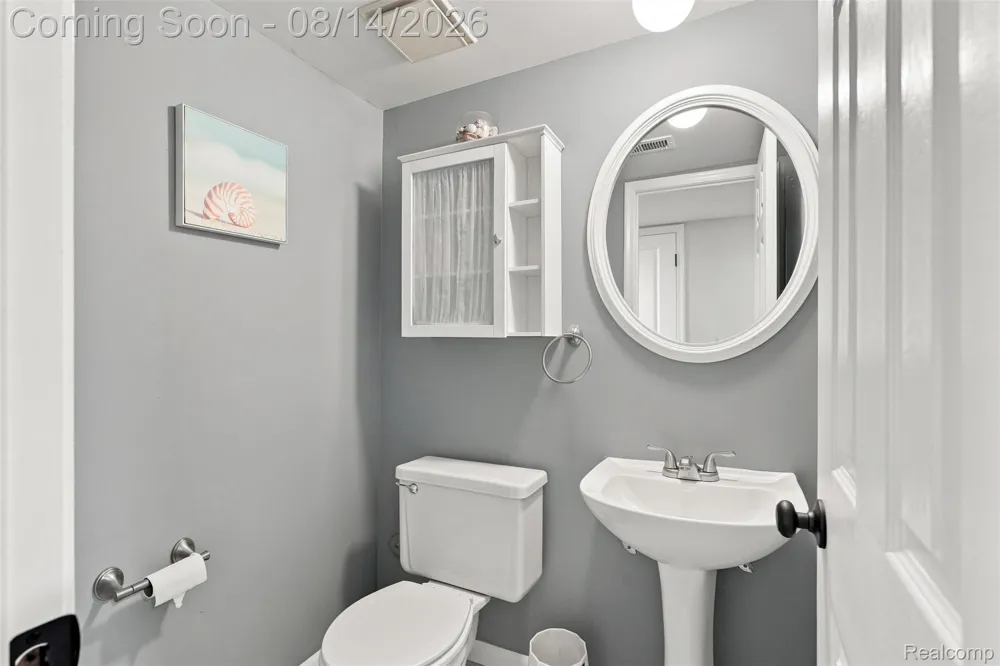 5114 Fedora Drive Troy City, MI 48085