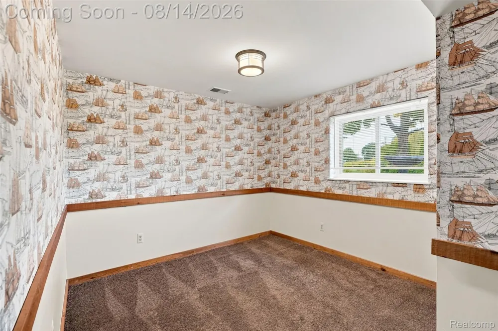 5114 Fedora Drive Troy City, MI 48085