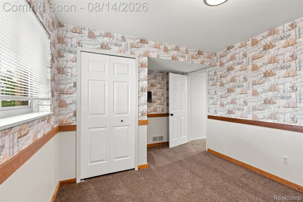 5114 Fedora Drive Troy City, MI 48085
