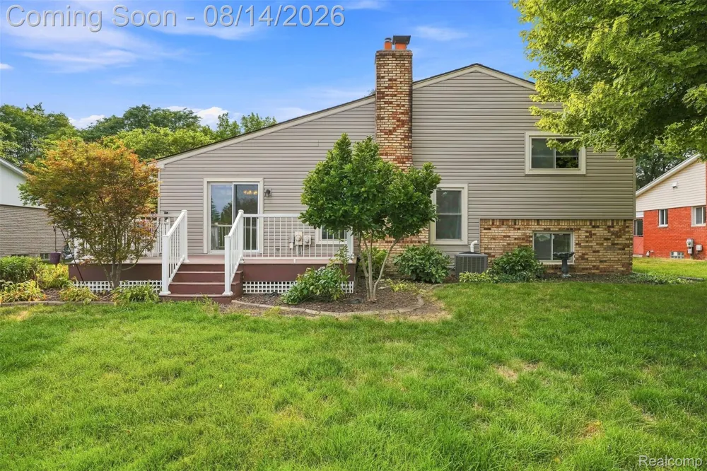 5114 Fedora Drive Troy City, MI 48085