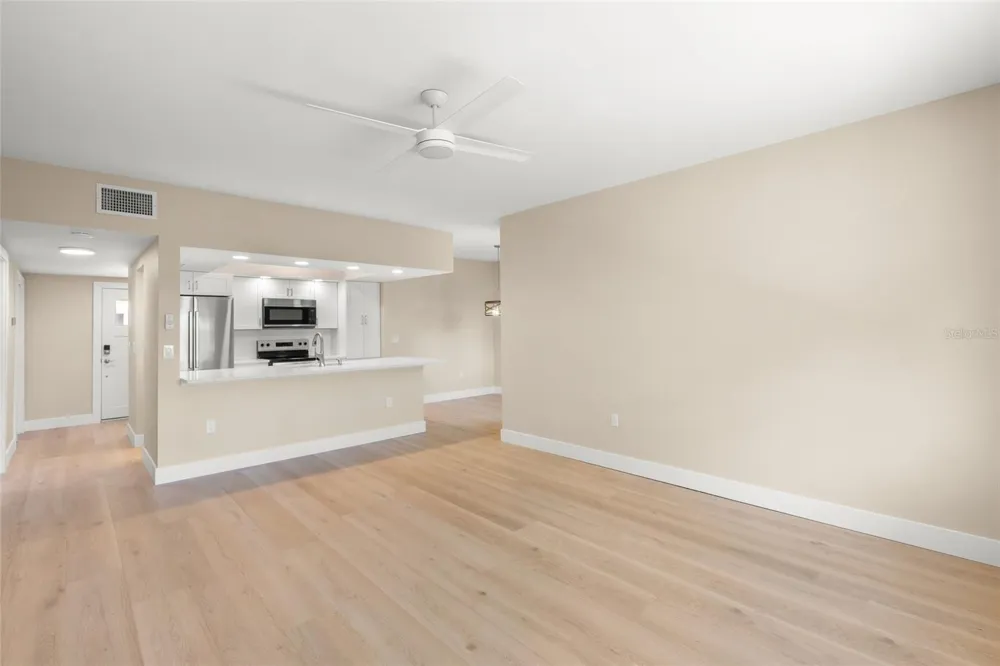 5823 TIDEWOOD AVENUE #19 Sarasota, FL 34231