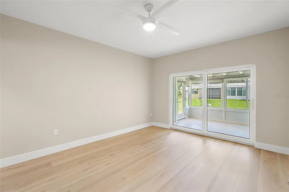5823 TIDEWOOD AVENUE #19 Sarasota, FL 34231