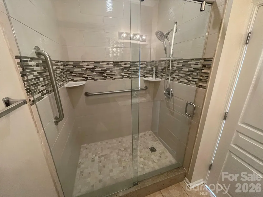 1158 Hammond Drive Matthews, NC 28104