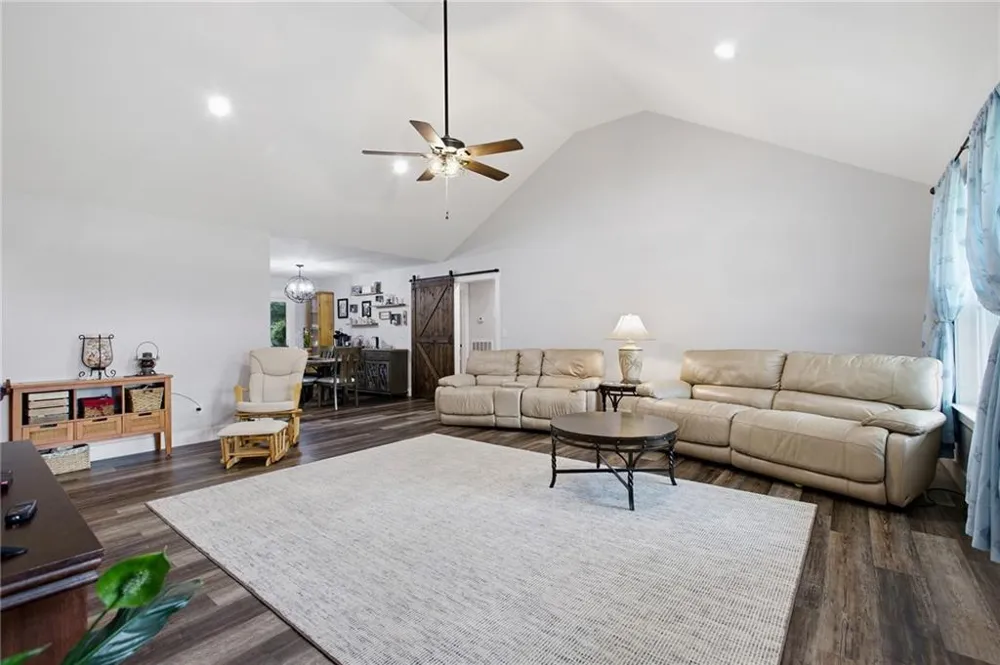 287 Bell Loop Chatsworth, GA 30705