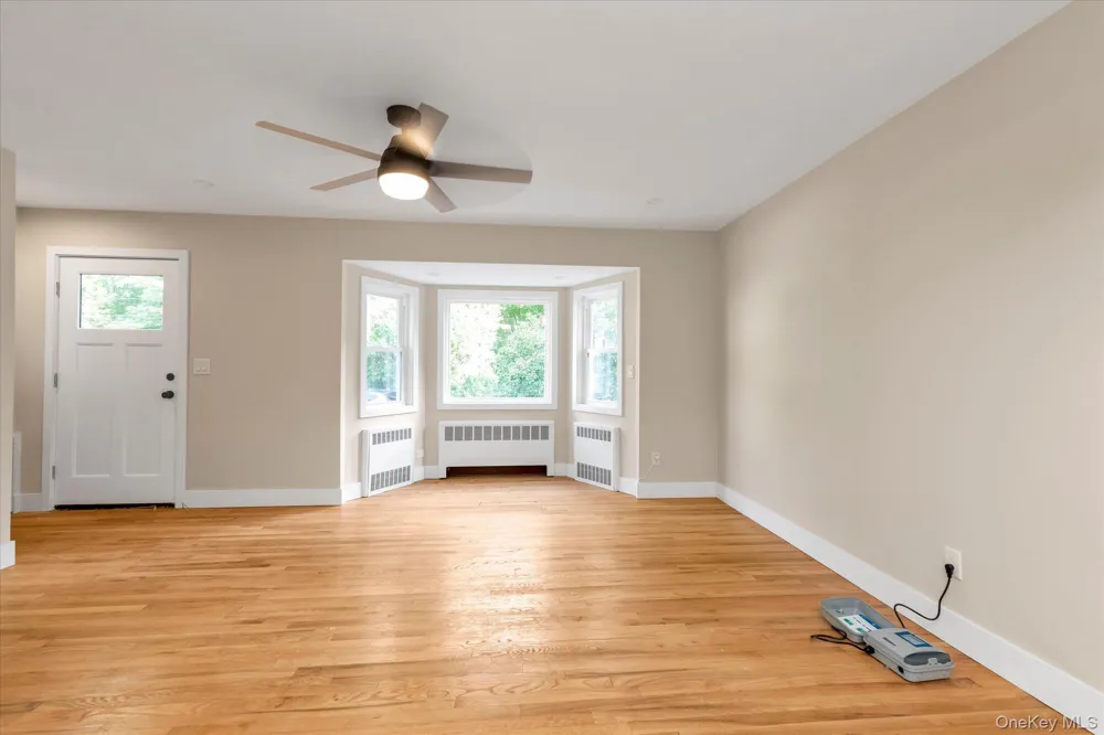 10 Stratton Huntington Station, NY 11746