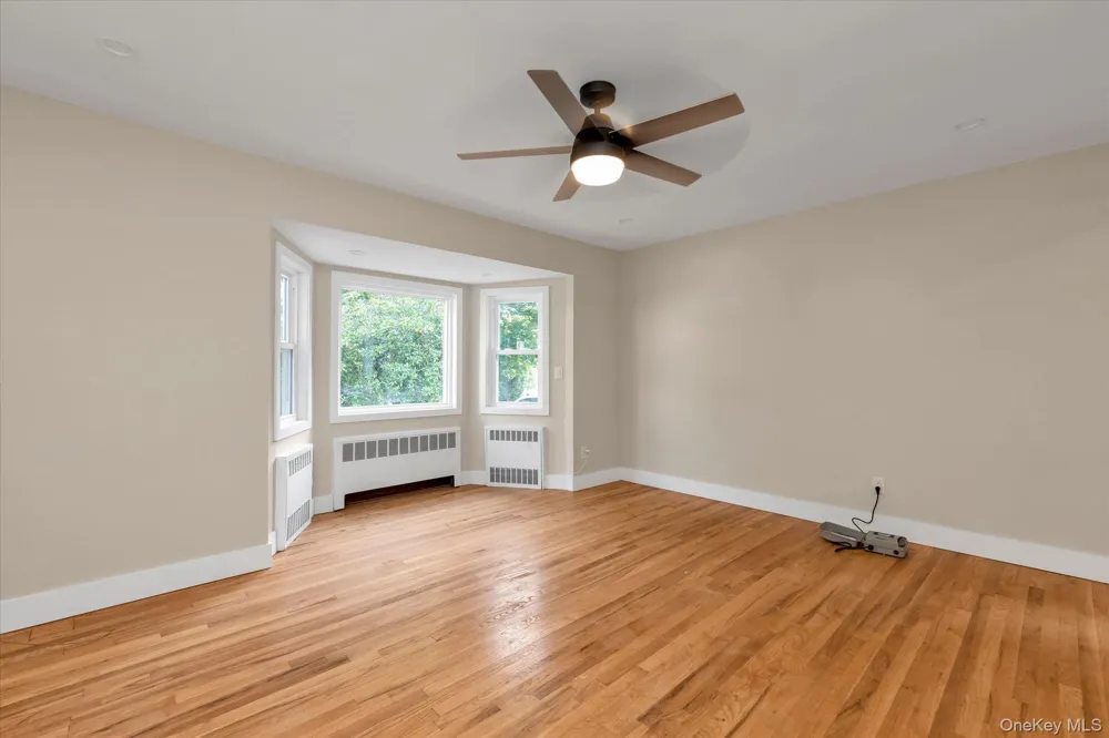 10 Stratton Huntington Station, NY 11746