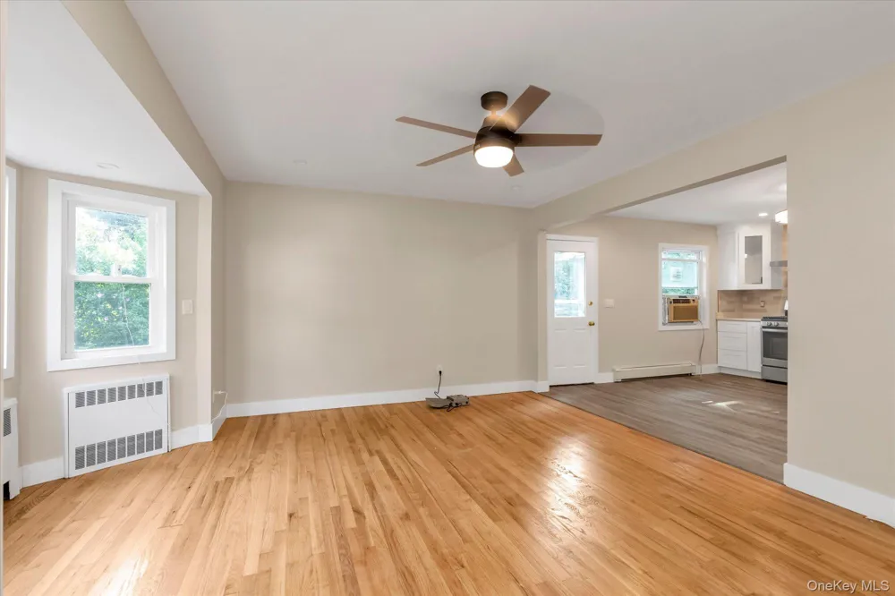 10 Stratton Huntington Station, NY 11746
