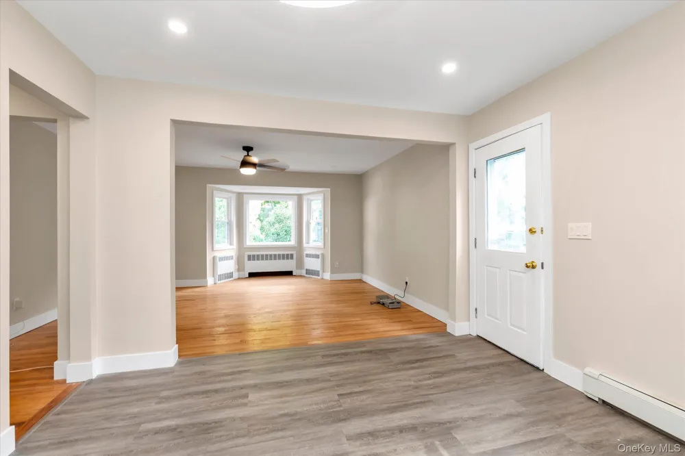 10 Stratton Huntington Station, NY 11746
