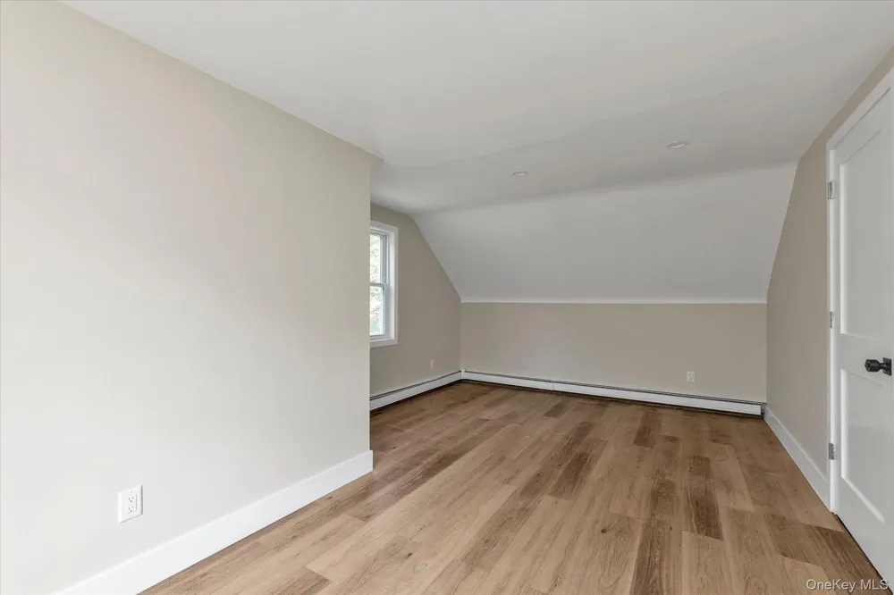 10 Stratton Huntington Station, NY 11746