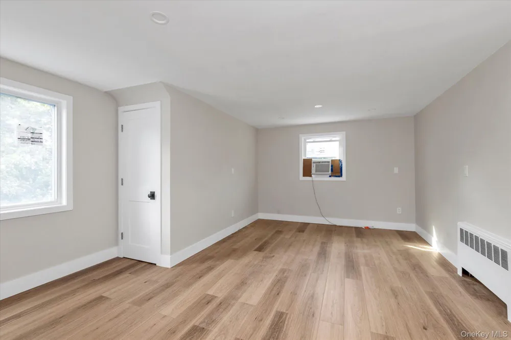 10 Stratton Huntington Station, NY 11746