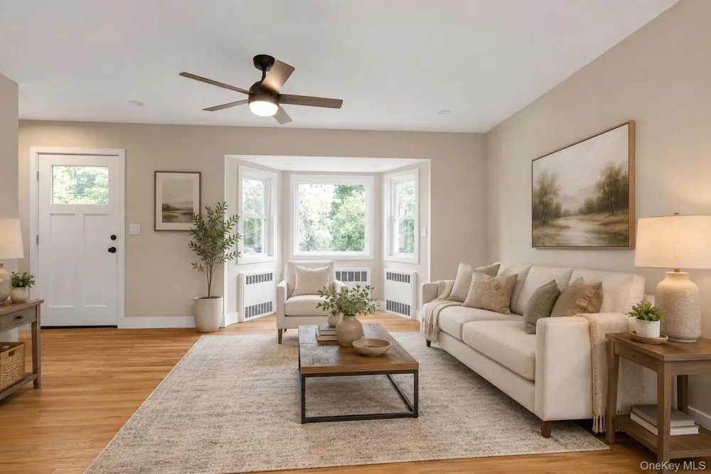 10 Stratton Huntington Station, NY 11746