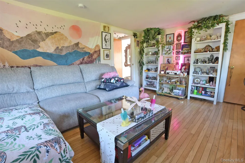 478 Marcy Avenue Riverhead, NY 11901