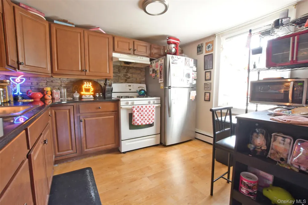 478 Marcy Avenue Riverhead, NY 11901