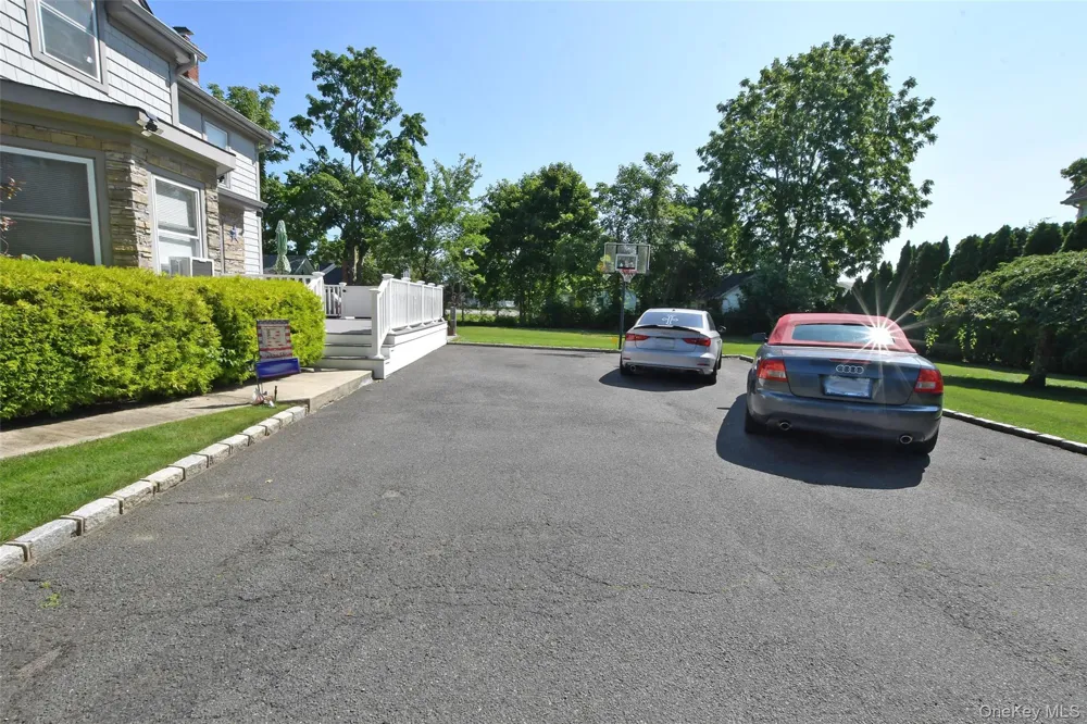 478 Marcy Avenue Riverhead, NY 11901