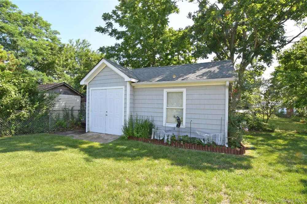478 Marcy Avenue Riverhead, NY 11901