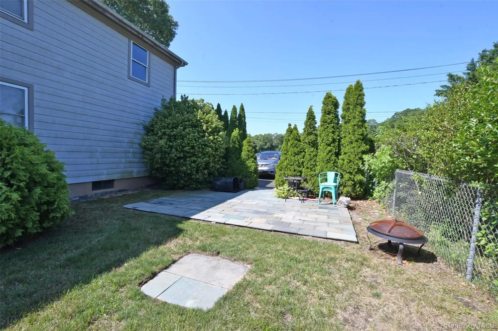 478 Marcy Avenue Riverhead, NY 11901