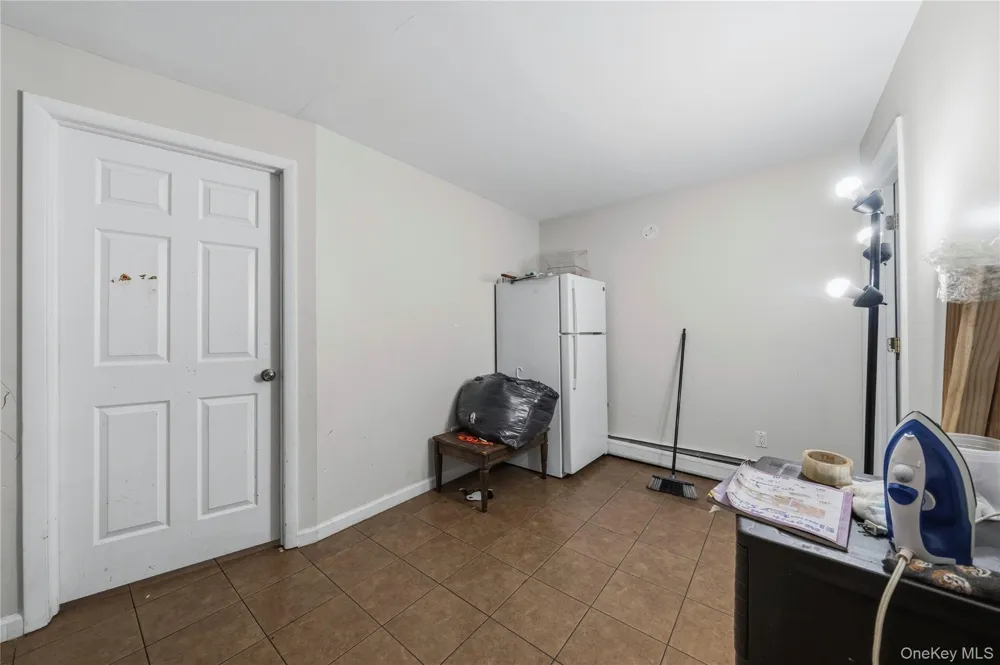 12 Veteran Circle Monroe, NY 10950