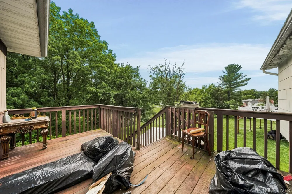 12 Veteran Circle Monroe, NY 10950