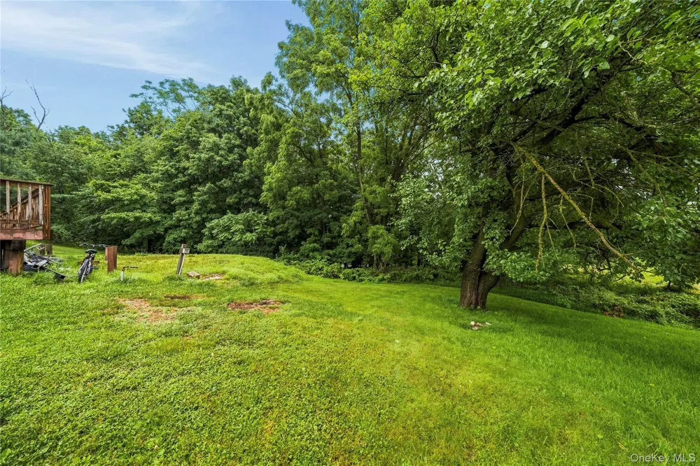12 Veteran Circle Monroe, NY 10950