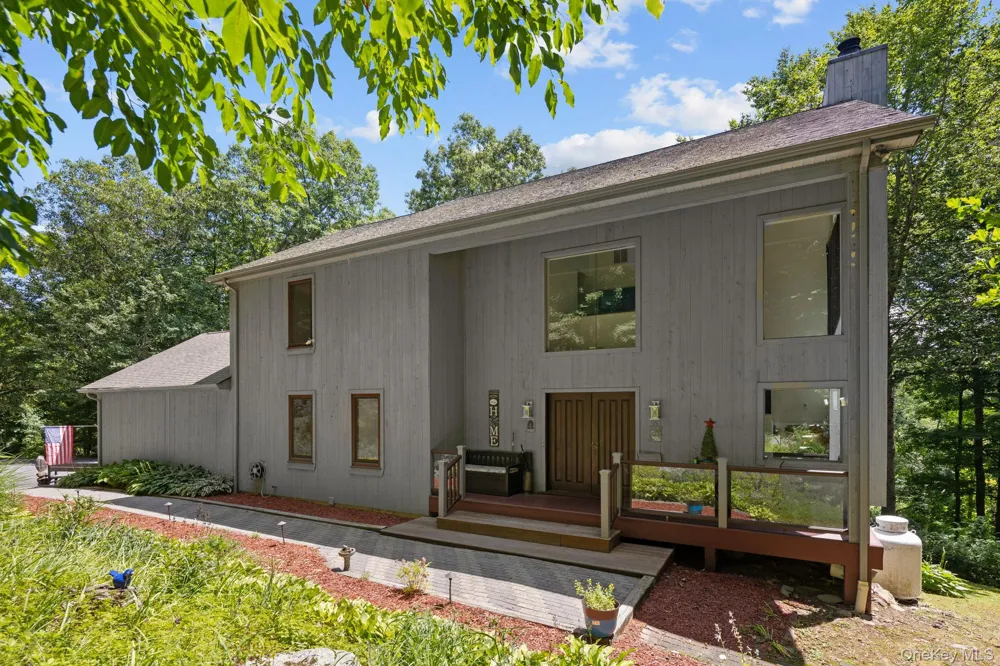 23 River Road Brewster, NY 10509