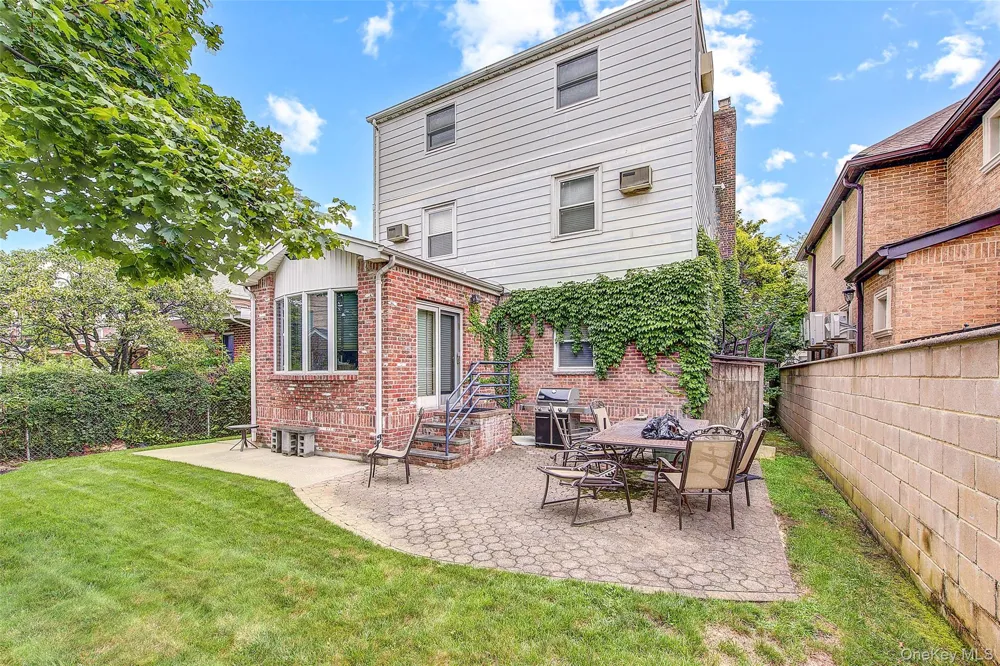 75-12 174th Street Fresh Meadows, NY 11366