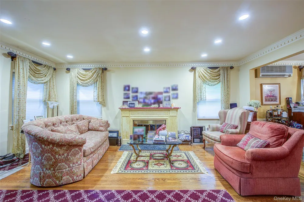 75-12 174th Street Fresh Meadows, NY 11366