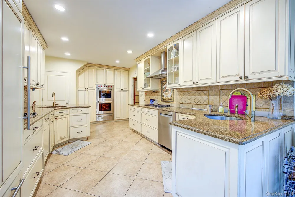 75-12 174th Street Fresh Meadows, NY 11366