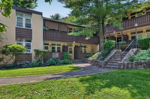 103 Wiltshire Road #D8