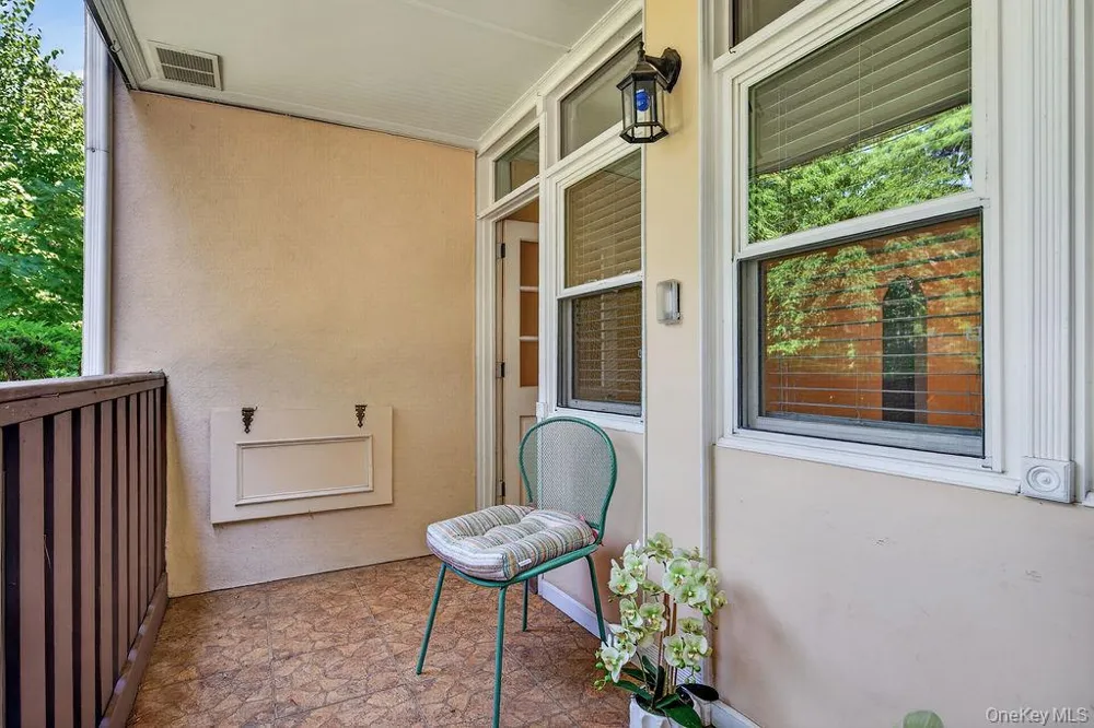 103 Wiltshire Road #D8 Scarsdale, NY 10583