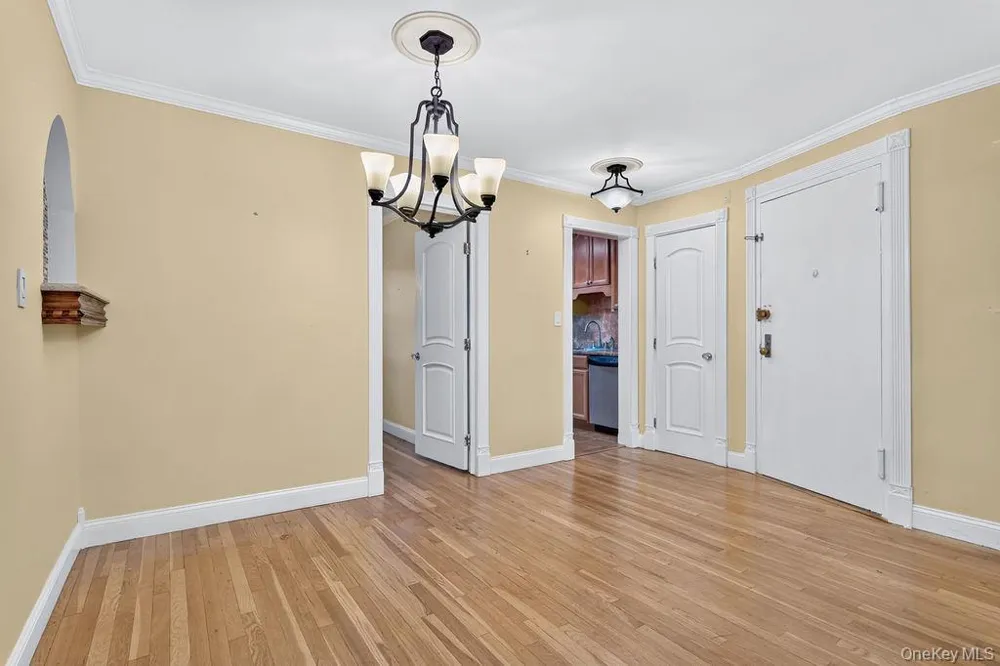 103 Wiltshire Road #D8 Scarsdale, NY 10583