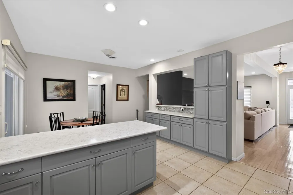 3341 Colony Drive Baldwin, NY 11510