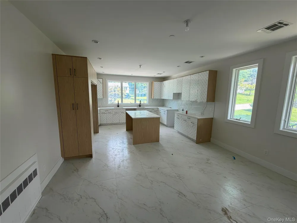 338 Lake Shore Drive #102 Monroe, NY 10950