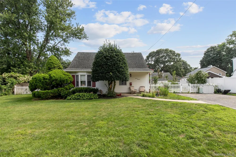 713 Wren Court West Hempstead, NY 11552