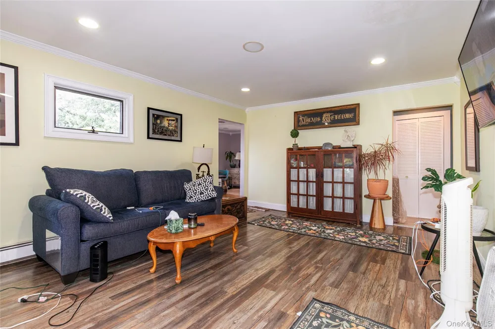713 Wren Court West Hempstead, NY 11552