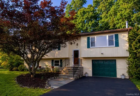 24 Bell Air Lane