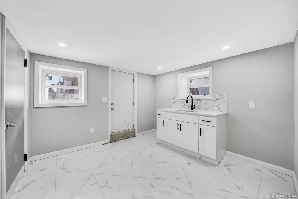 3004 La Salle Avenue Bronx, NY 10461
