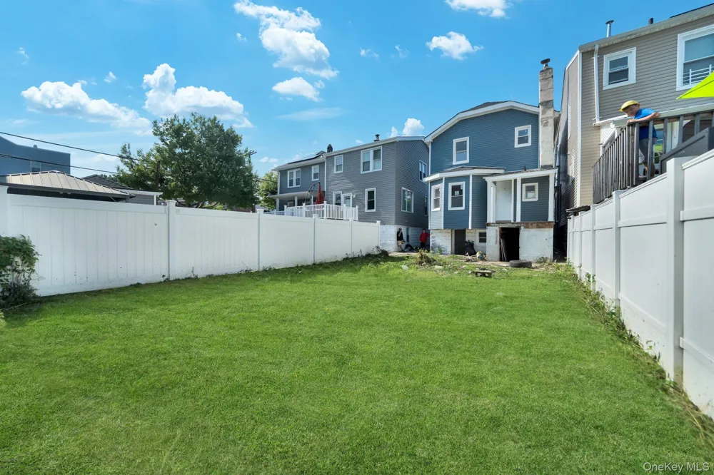 3004 La Salle Avenue Bronx, NY 10461