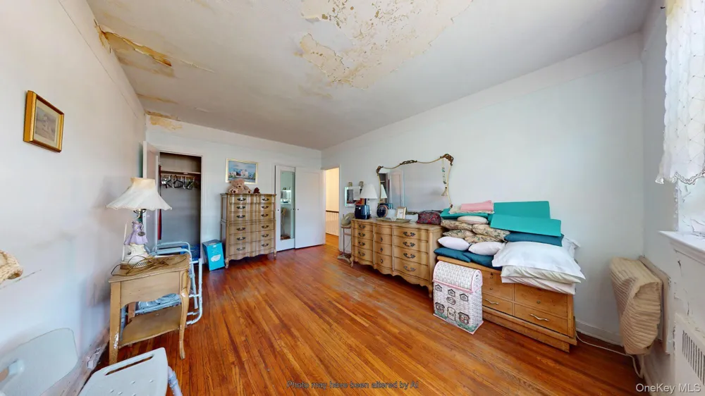 121 E 2nd Street Brooklyn, NY 11218