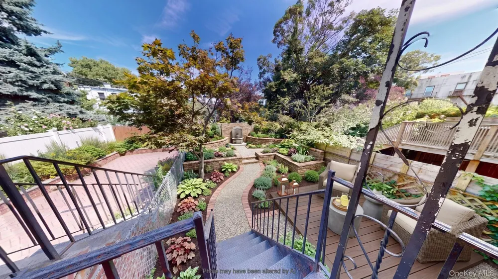 121 E 2nd Street Brooklyn, NY 11218