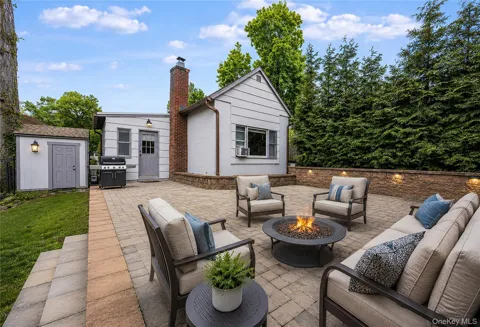 109 West Park Avenue #Cottage