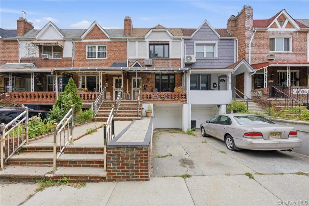 320 E 59th Street Brooklyn, NY 11203