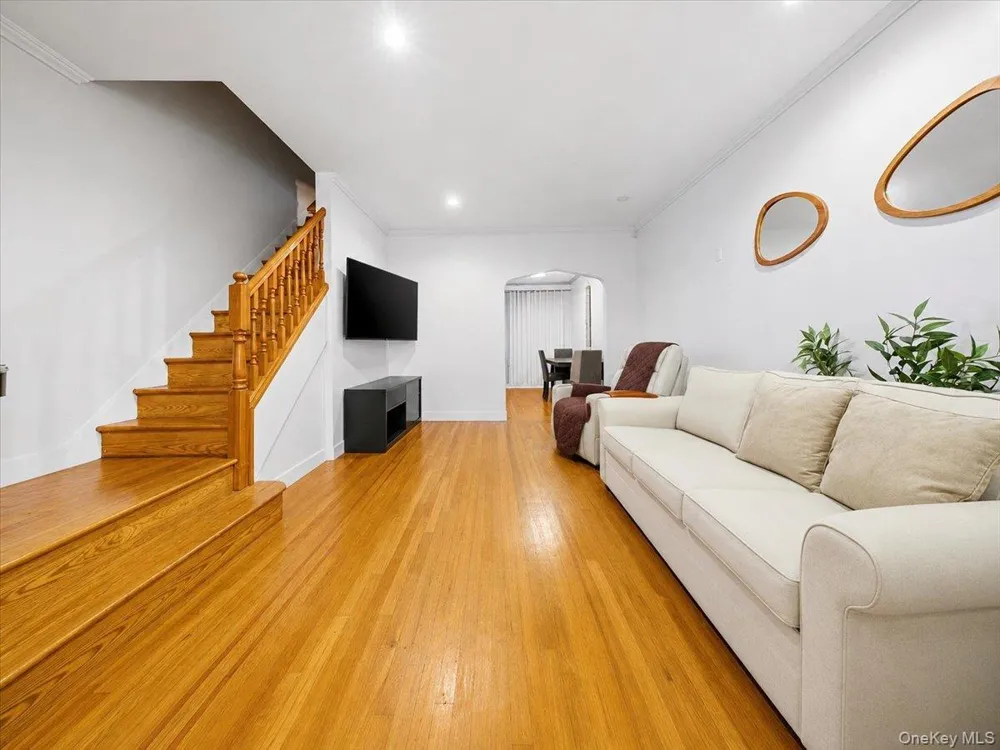 320 E 59th Street Brooklyn, NY 11203