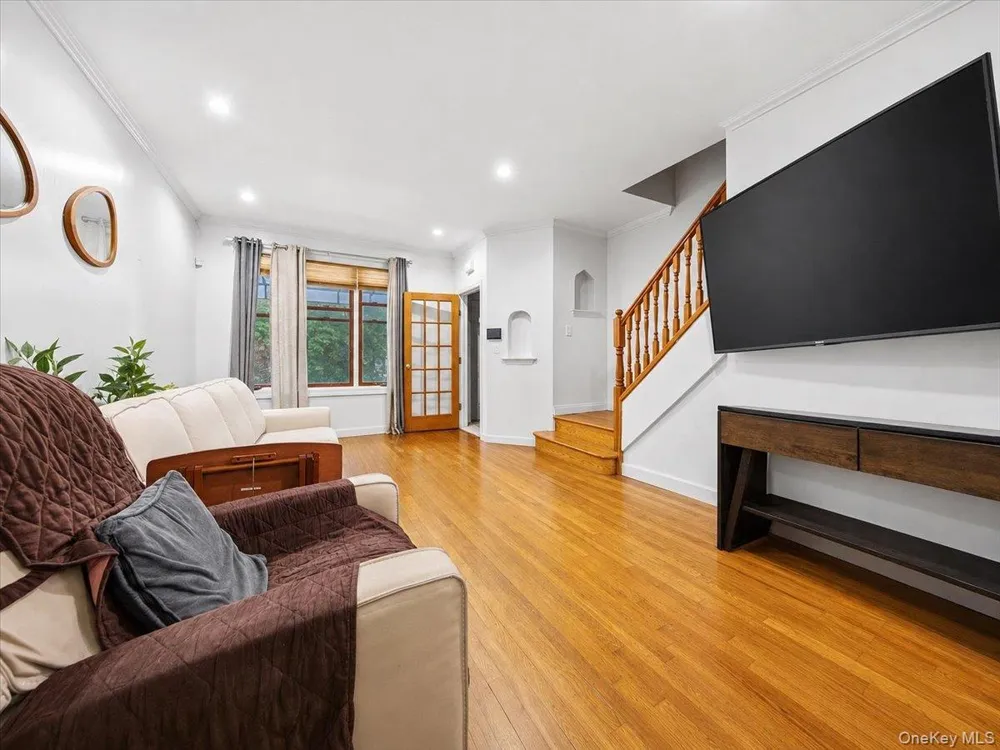 320 E 59th Street Brooklyn, NY 11203