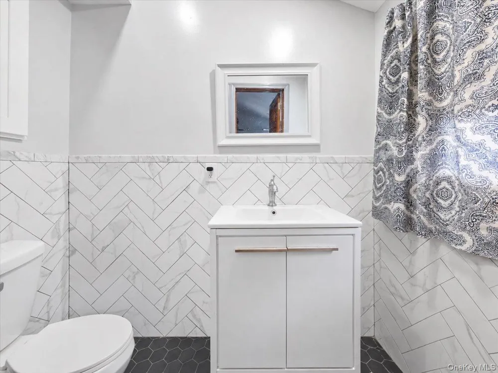 320 E 59th Street Brooklyn, NY 11203
