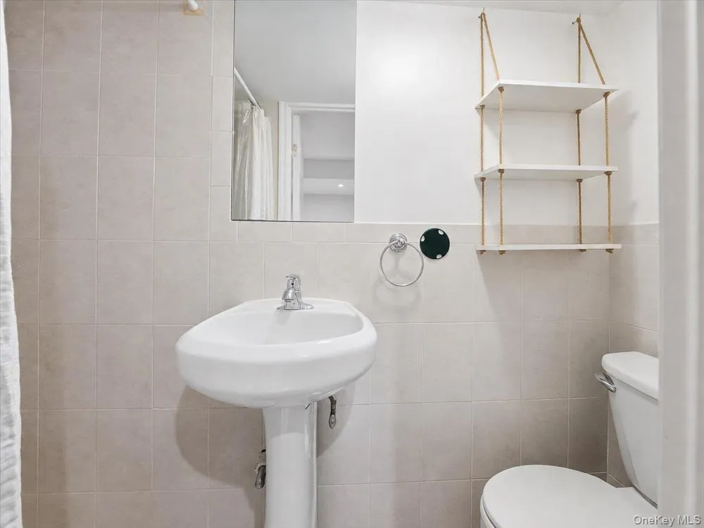 320 E 59th Street Brooklyn, NY 11203