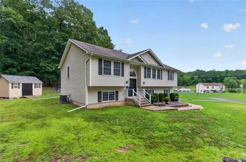 291 Huckleberry Turnpike