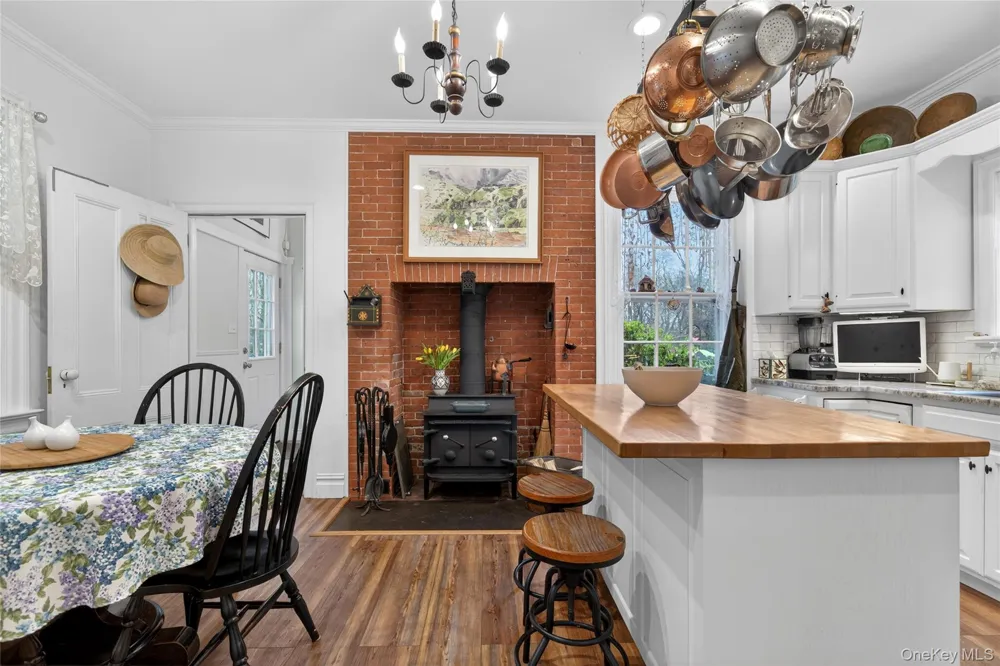 90 Quaker Avenue Cornwall, NY 12518